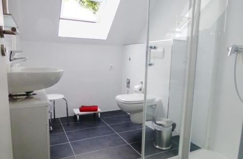 Loddin Apartment | Alter Schulgarten