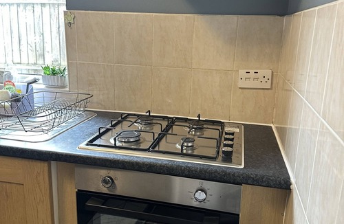 Walthamstow Apartment | Amazing Ground Floor one bedroom Flat Forest Road