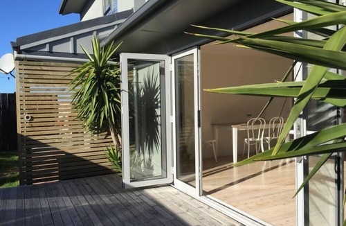 Amberley House | Amberley Beach Front House
