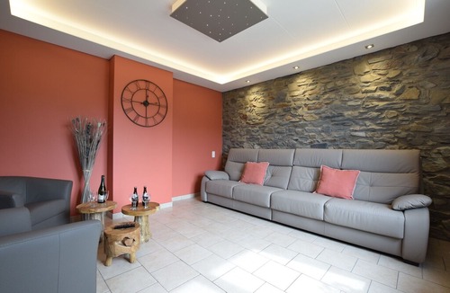 Mande Saint-Etienne House | An extremely pleasant house just a few kilometres from Bastogne.