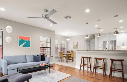 Zilker House | Anita #A xxxxxxxxxxx
