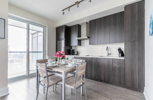 Toronto Entertainment District Apartment | Apartment ∙ 1 bedroom ∙ 4 guests