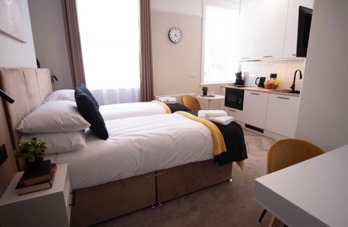 Rugby Apartment | Apart Hotel Rugby -Self Check In-