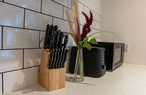Giltbrook Apartment | Apartment 2 - Ilkeston Perfect Contractor Stay