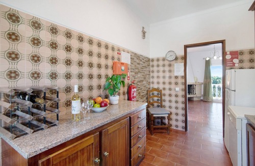 Manta Rota Villa | Apartment 'Andar de Moradia' with Sea View, Balcony, Shared Pool & Wi-Fi