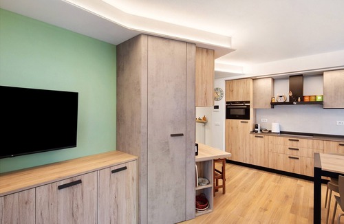 Valtellina Apartment | Apartment 'Chalet Emma Isolaccia' with Mountain View, Private Terrace and Wi-Fi