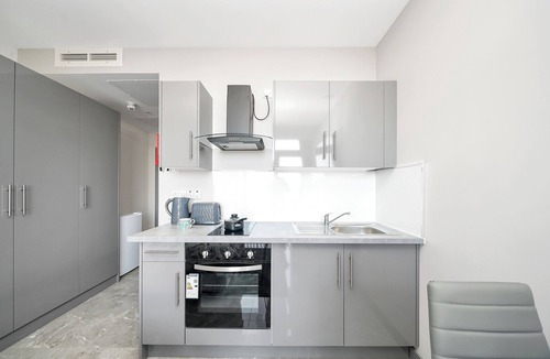 Loxford Apartment | Apartment in Ilford, East London