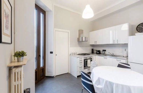 Guastalla Apartment | Apartment in Milan with 2 bedrooms sleeps 6