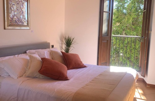 Como Apartment | APARTMENT IN OLD-TIME VILLA, QUIET QUARTER IN COMO CITY