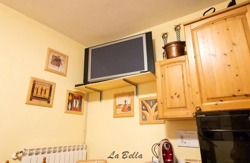 Brusimpiano Apartment | [Apartment in the Charming Courtyard] Lake Lugano