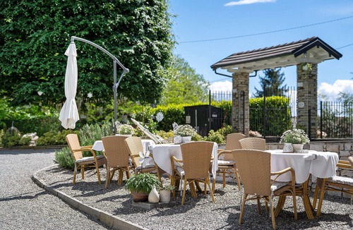 Bee Apartment | Apartment 'Mon Brayan' with Shared Garden and Wi-Fi