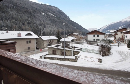 Cepina Apartment | Apartment "Monolocale Iris 1" with Mountain View, Balcony & Wi-Fi