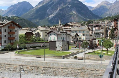 Valtellina Apartment | Apartment Mountain Home in Bormio - 10 persons, 2 bedrooms