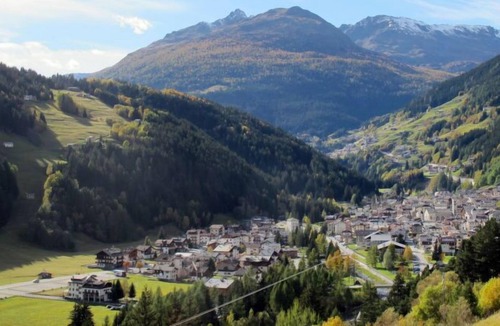 Valtellina Apartment | Apartment Mountain Home in Bormio - 10 persons, 3 bedrooms
