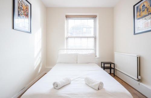 Elephant and Castle House | APlaceToStay Central London Apartment, Zone 1 KIN