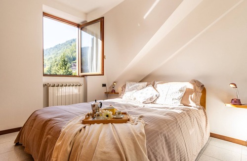 Madonna di Tirano Apartment | [Aprica Panorama] Mountains and Ski Cozy Retreat Covered Parking