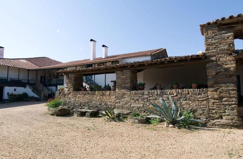 Arcas Apartment | ARCAS MANOR HOUSE: 2 Bedroom Apartment (AP1)
