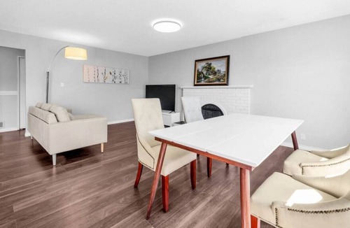 Steveston House | Aries House 3 bedroom