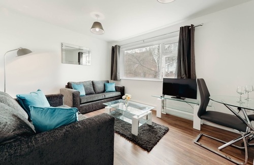 Hinckley Apartment | Arlan Apartments for Comfort and Ease, Hinkley - Apt. A