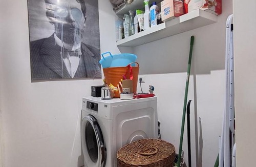 Ponte Nuovo Apartment | Artist's home - Martesana