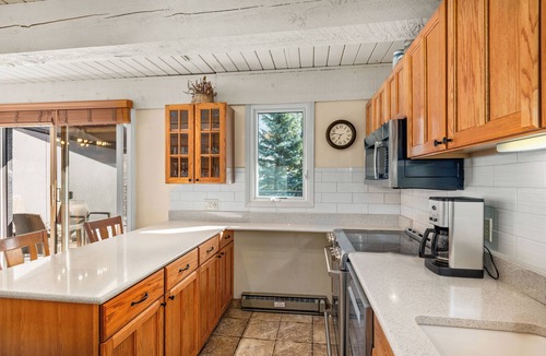 Aspen Condo | Aspen Riverfront 4BR, 3Bath, 5-Min Walk to Downtown, Large Pool, Hot Tub, Gym