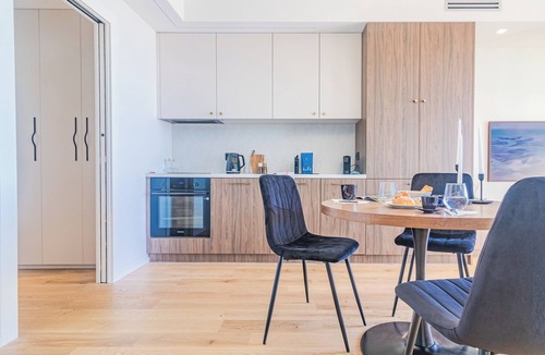 Como Apartment | Aurora Apartment by Rent All Como