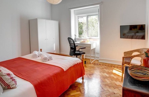 Sao Joao de Deus Apartment | Av. Madrid - 1º Direito · Family Tailor Made Flat in Areeiro