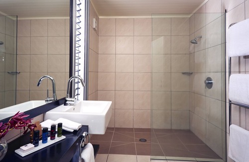 Awaroa Hotel | Awaroa Lodge