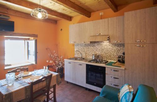 Intragna House | Baita Michele con Terrazzo e bellissima Vista Lago x 4 Persone