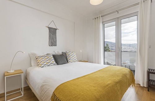 Sao Martinho Apartment | Barreiros I, simplicity in Funchal