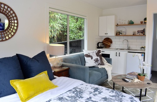 Paraparaumu Beach House | Beach, Cafes, Golf, Sun & Privacy at Paraparaumu Beachside Studio w sea view