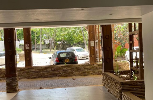 Diani Beach House | Beach Front Apartment -10 min from the shopping center!