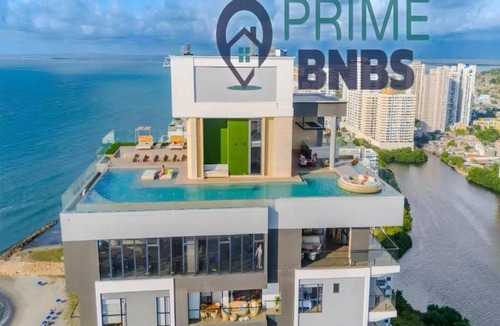 El Cabrero Apartment | Beach Front - Luxury High Rise - Dubai Style