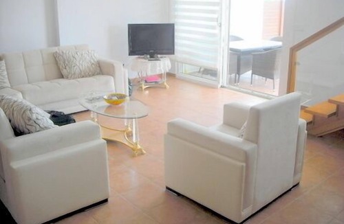Side Apartment | Beach Views a unique 3 bed home with own private pool, on community near beach