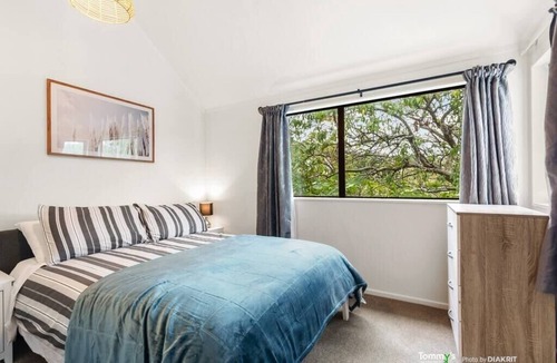 Lyall Bay House | Beachside Retreat in Lyall Bay