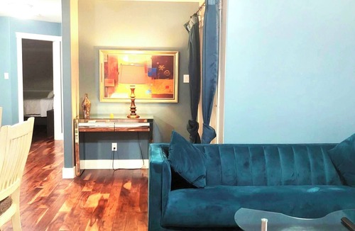 Langford House | Bear Mountain Getaway close to the golf coursen