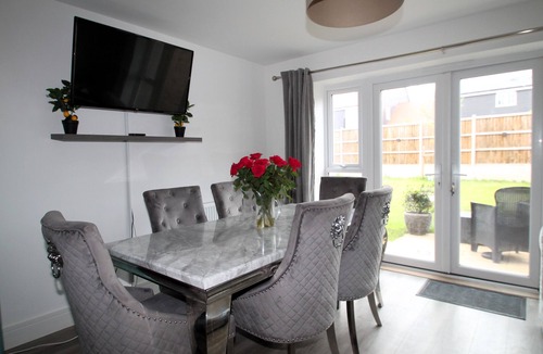Chelmsford House | BEAULIEU PARK - SLEEPS 10 - CHELMSFORD