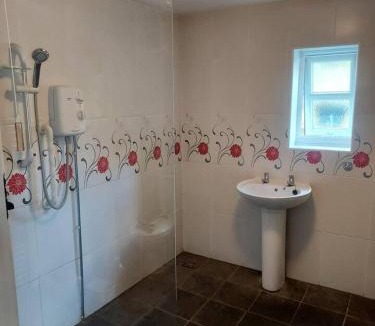 Broom Apartment | Beautiful 1-Bed Apartment in Sandy