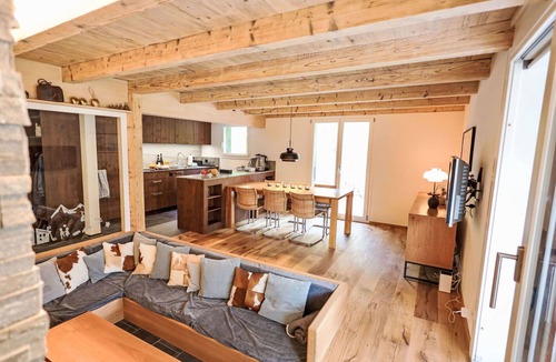 Grindelwald Apartment | Beautiful apartment for 6 guests with WIFI, TV, terrace and pets allowed