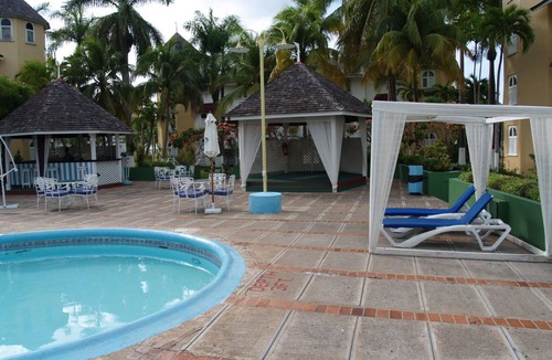 Ocho Rios Apartment | Beautiful Beachfront1 Bedroom Condo D18, Ocho Rios, Jamaica