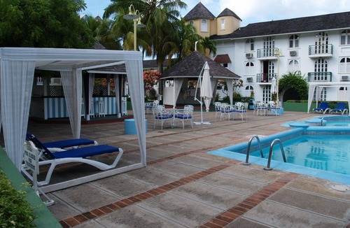 Ocho Rios Apartment | Beautiful Beachfront1 Bedroom Condo D18, Ocho Rios, Jamaica