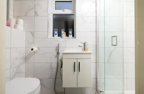 Hendon Apartment | Beautiful Garden Studio NW4