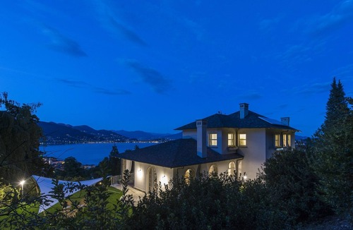 Baveno Villa | Beautiful private villa with WIFI, A/C, hot tub, sauna, private pool, TV, patio and panoramic view