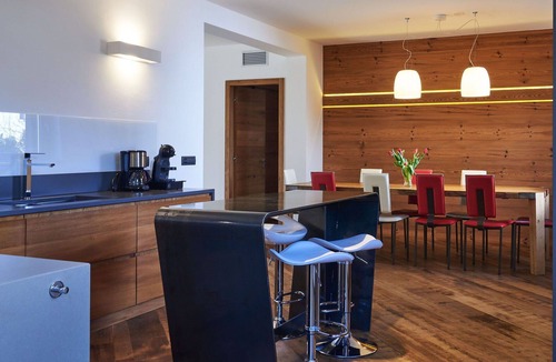 Colico Piano Villa | Beautiful private villa with hot tub, WIFI, private pool, A/C, TV, patio and pets allowed