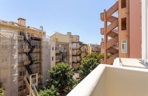 Alto do Pina Apartment | Beautiful Spacious Flat in the Heart of Lisbon