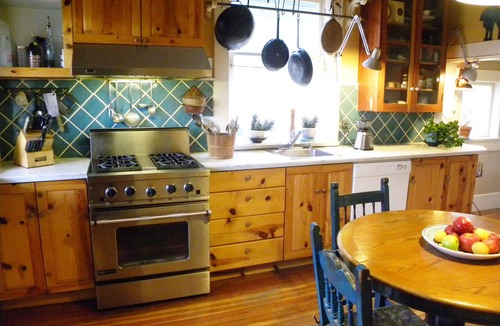Mount Pleasant House | Beautiful Victorian Home - Central Vancouver!