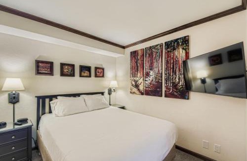 Peak 9 Apartment | Beaver Run Resort- Building 4 Studio- Slope-side Balcony-4233
