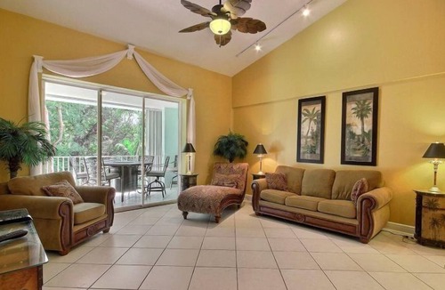 Rock Harbor Condo | Best priced luxury condo! Exquisite 901!
