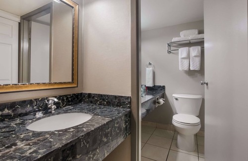 St. Catharines Hotel | Best Western St. Catharines Hotel & Conference Centre