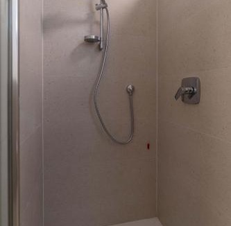 Capiago Intimiano Apartment | Bilocale Viola - Monolocale Ciclamino - Cascina Da Rosa